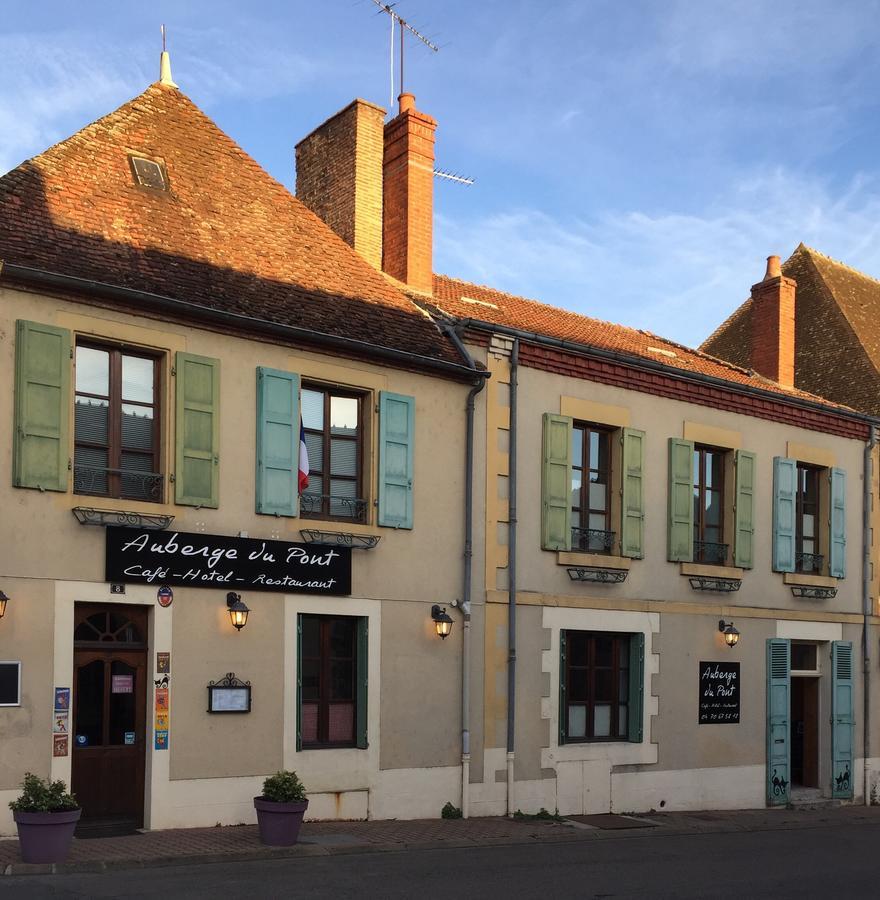 Auberge Du Pont Cérilly Eksteriør bilde